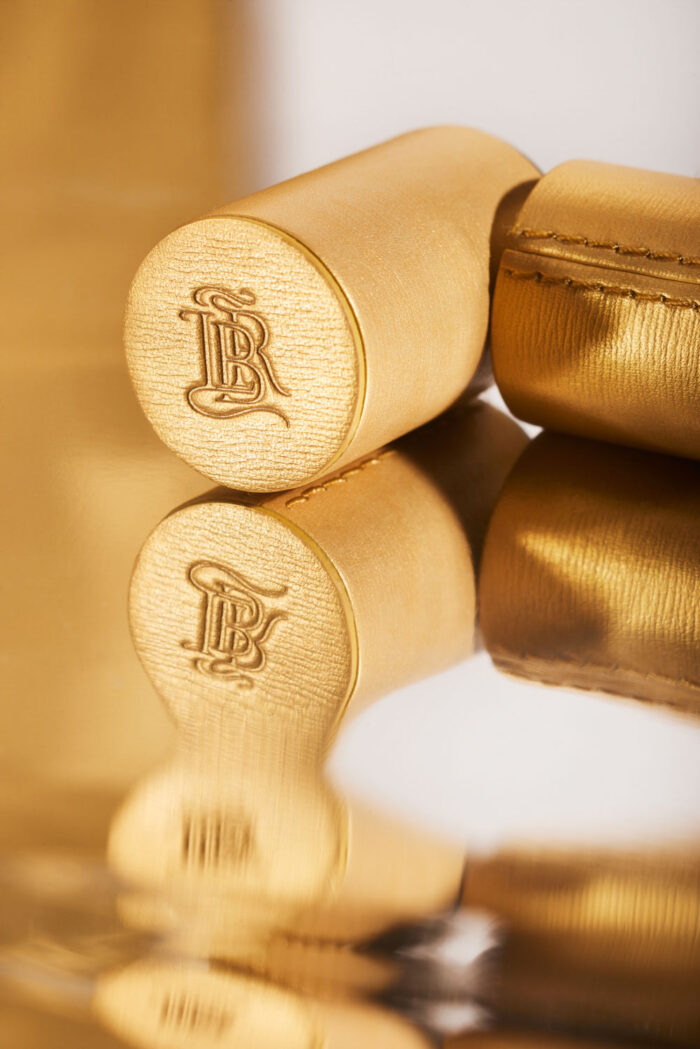 Antic gold by la bouche rouge