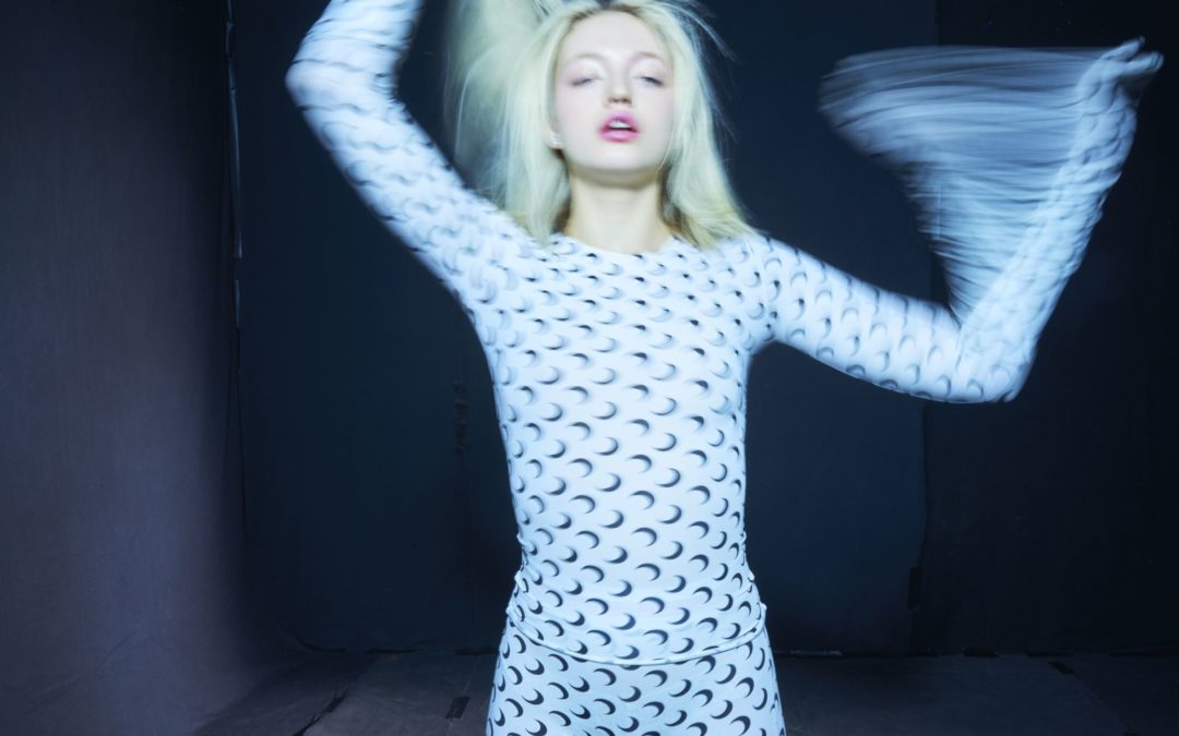 Black and white, fashion video for vogue.it