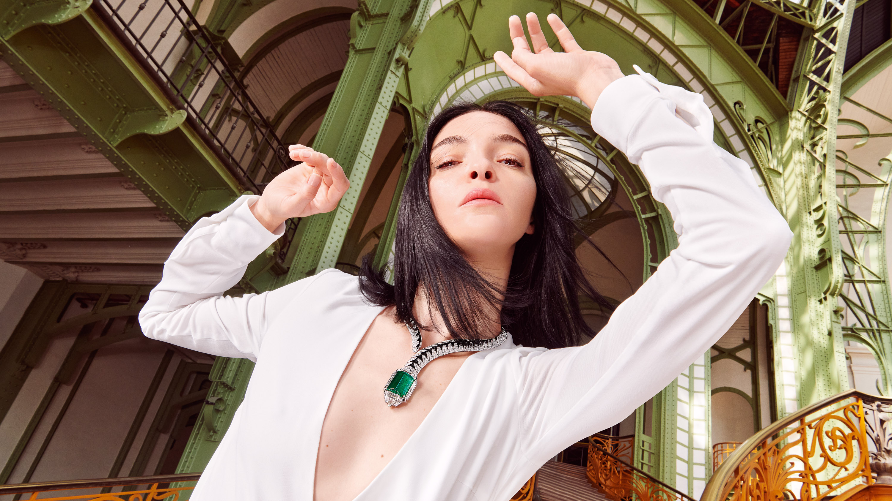 Mariacarla Boscono wearing Cartier jewelry, photography by Sophie Delaporte