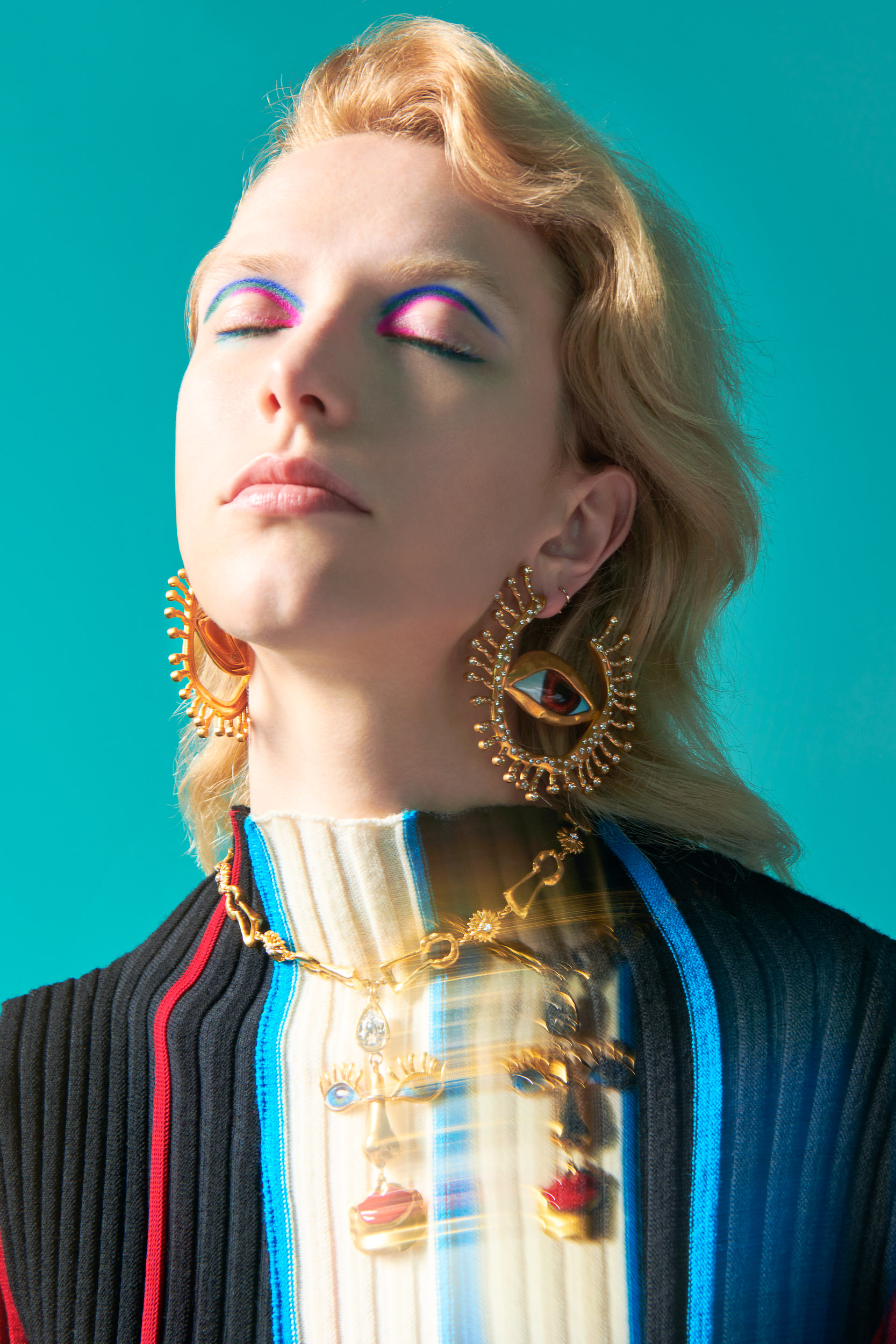 SKP magazine by Sophie Delaporte, featuring lighting and retouching by Emmanuel Pineau