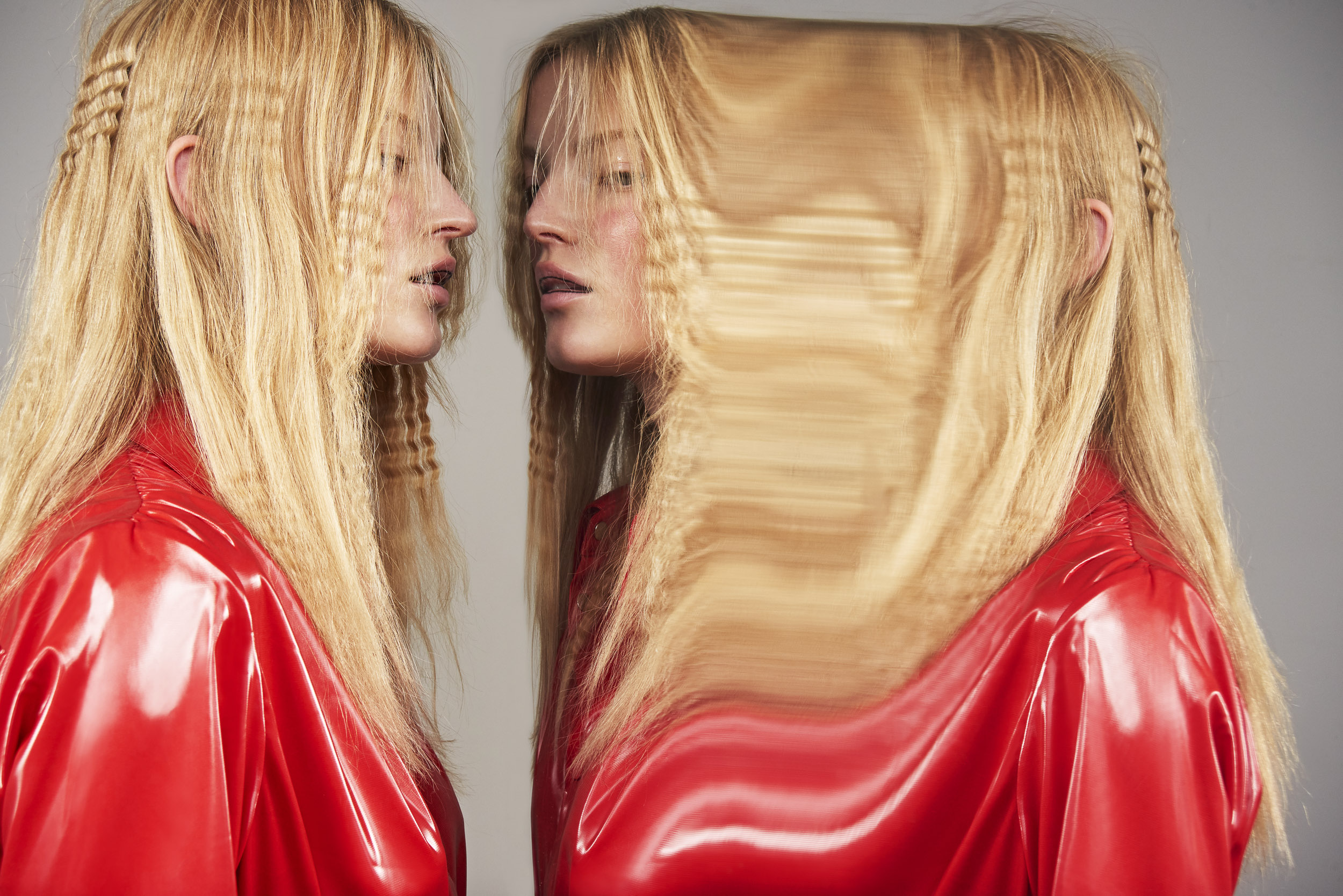 Beauty photography by Sophie Delaporte, featuring lighting and retouching by Emmanuel Pineau