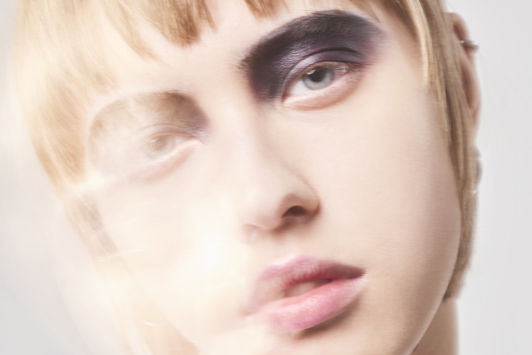Girls and Roses, beauty story for Vogue.it by Sophie Delaporte